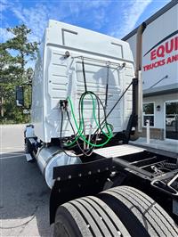 2017 Volvo VNL
