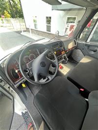 2017 Freightliner M2 106 Box Truck