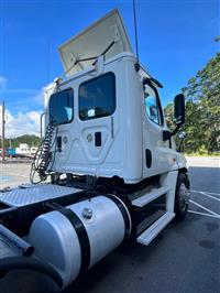 2016 Freightliner CASCADIA 125 DAY CAB