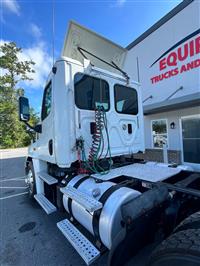 2016 Freightliner CASCADIA 125 DAY CAB