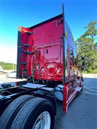 2020 Freightliner Cascadia 125