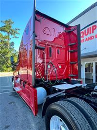 2020 Freightliner Cascadia 125