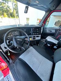 2020 Freightliner Cascadia 125