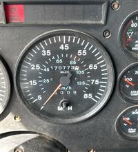 1999 Mack CL713 SLEEPER