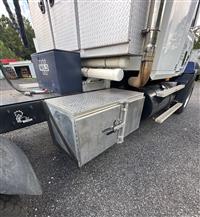 1999 Mack CL713 SLEEPER
