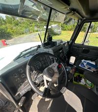 1999 Mack CL713 SLEEPER
