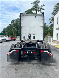 2023 Kenworth T680