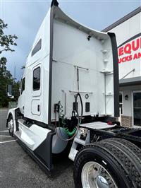 2023 Kenworth T680