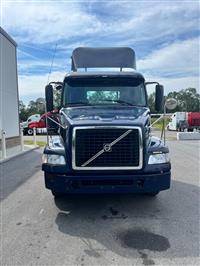 2013 Volvo VNM