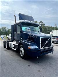 2013 Volvo VNM
