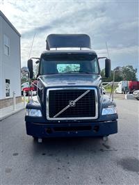 2013 Volvo VNM