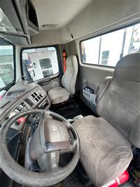 2013 Volvo VNM