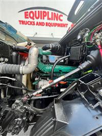 2013 Volvo VNM