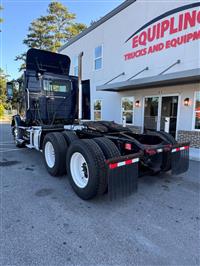 2013 Volvo VNM