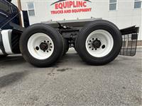 2013 Volvo VNM