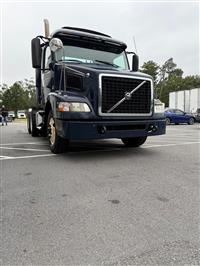 2013 Volvo VNM