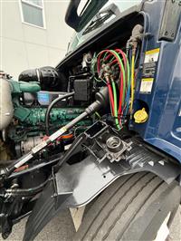 2013 Volvo VNM