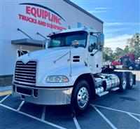 2016 Mack CXU613 DAY CAB