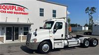 2011 Freightliner CASCADIA DAY CAB