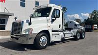 2011 Freightliner CASCADIA DAY CAB