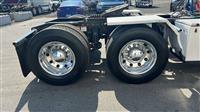2011 Freightliner CASCADIA DAY CAB