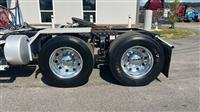 2011 Freightliner CASCADIA DAY CAB