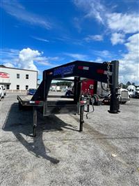 2023 MAX BUILT 102X30W Flatbed Gooseneck Trai
