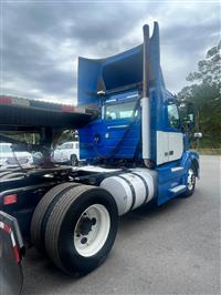 2015 Volvo VNL & 2017 Kaufman Car Carrier