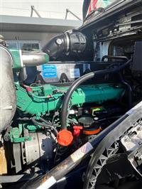 2014 Volvo VNL