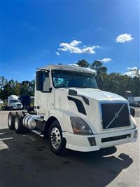 2014 Volvo VNL