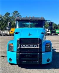 2020 Mack AN64T ANTHEM