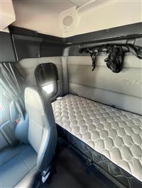 2020 Freightliner Cascadia