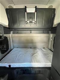 2019 Freightliner CASCADIA 126