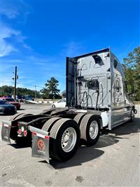 2019 Freightliner CASCADIA 126