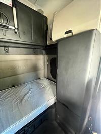 2019 Freightliner CASCADIA 126