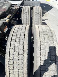 2019 Freightliner CASCADIA 126