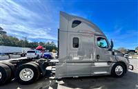 2019 Freightliner CASCADIA 126