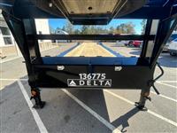 2022 LOAD TRAIL  44' TRI-AXLE GOOSENECK