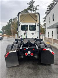 2017 Freightliner CASCADIA 125 DAY CAB