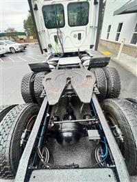 2017 Freightliner CASCADIA 125 DAY CAB