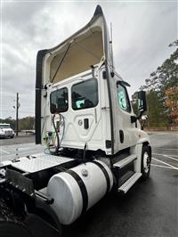 2017 Freightliner CASCADIA 125 DAY CAB