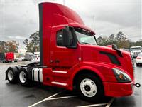 2017 Volvo VNL