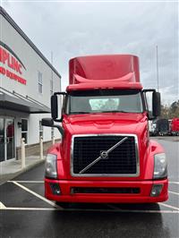 2017 Volvo VNL