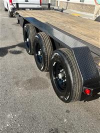2025 LOAD TRAIL  24' FLATBED 
