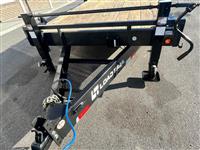2025 LOAD TRAIL  24' FLATBED 