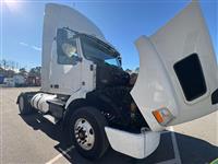 2016 Volvo VNM SINGLE AXLE DAY CAB