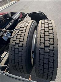 2016 Volvo VNM SINGLE AXLE DAY CAB