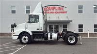 2017 Volvo VNM SINGLE AXLE DAY CAB