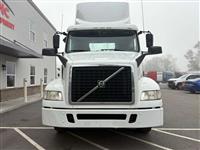 2017 Volvo VNM SINGLE AXLE DAY CAB