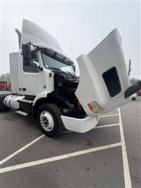 2017 Volvo VNM SINGLE AXLE DAY CAB